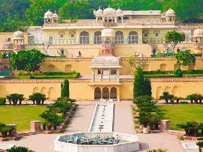 Taxi Service in Udaipur